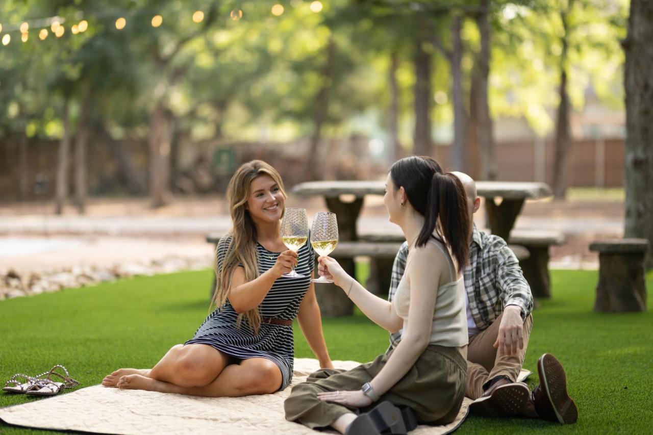 7744 Ranch Glamping Resort أوستن المظهر الخارجي الصورة