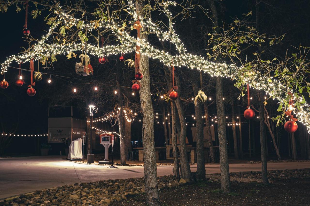 7744 Ranch Glamping Resort أوستن المظهر الخارجي الصورة
